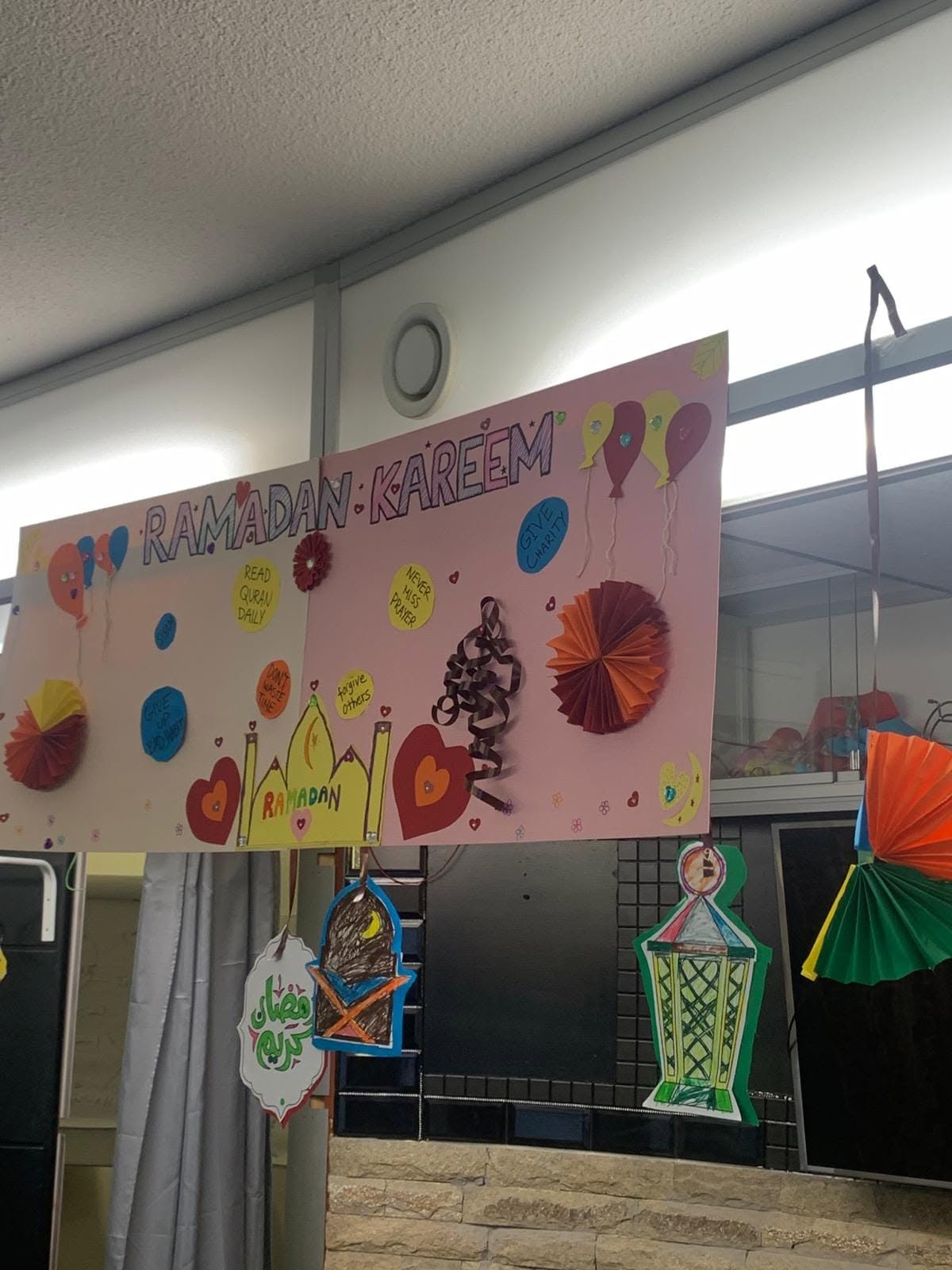 Image 19 of 31 from an EMC gathering, celebration, or shared community meal