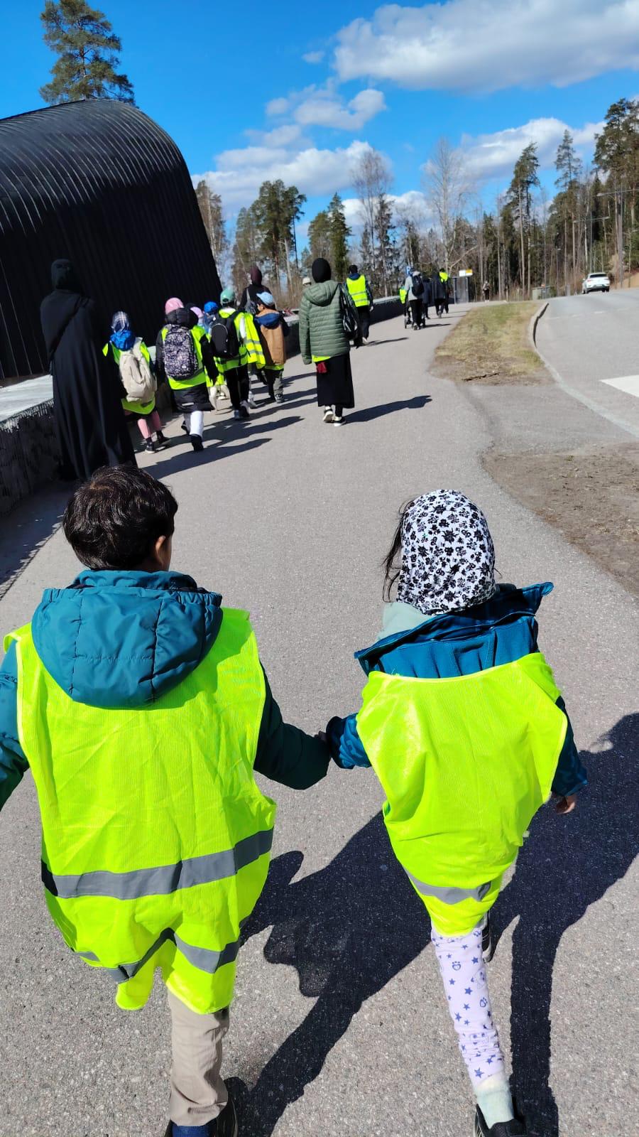 Image 18 of 25 from EMC's weekend-school learning, activities, and outings